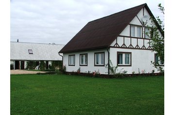 Letonia Privát Jauncode, Exterior